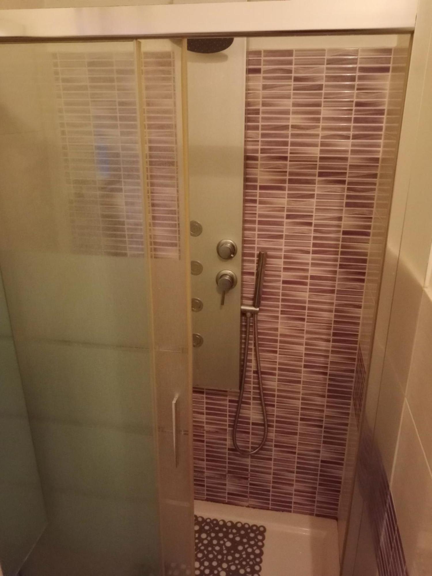 Apartament Casa - House Xavier Una Casa Famigliare , Dame Entra Solo Chi A Un Bel Cuore , Non'E Il L'Intero Alloggio Solo Stanze E Bagno Turyn Zewnętrze zdjęcie